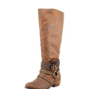 Not Rated Women's Pink Heeled Boots with Chain and Bow